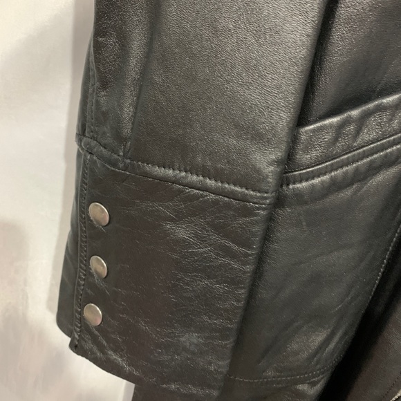 Danier long leather jacket - Picture 3 of 9